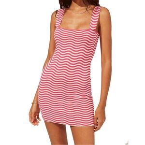 SOLID & STRIPED Pink and White Wave Pattern Coverup